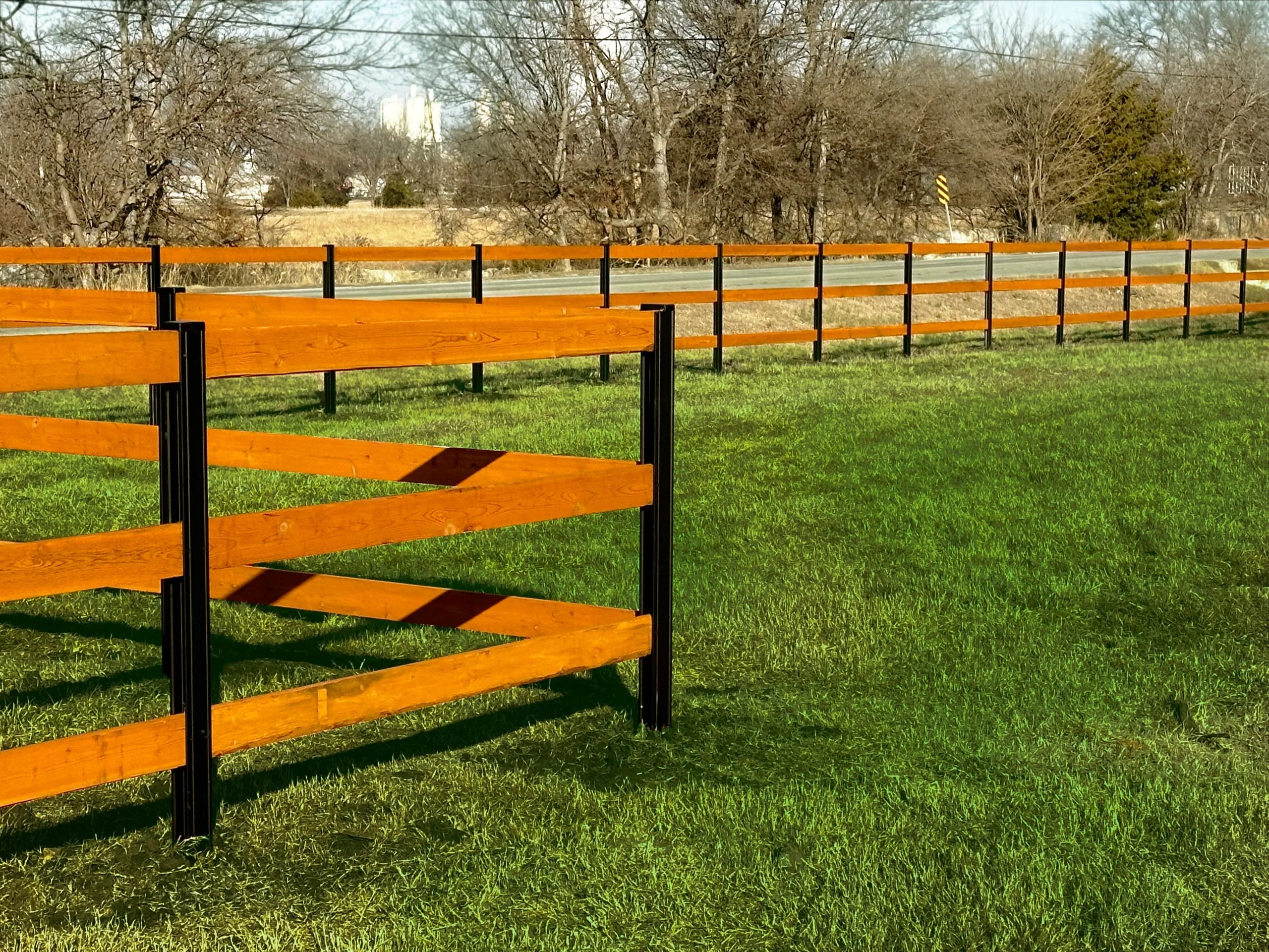 Fence company in Mulvane, KS — ranch rail and privacy fencing
